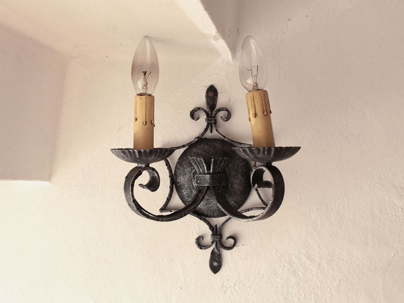 Coppia di Appliques in Metallo Brunito