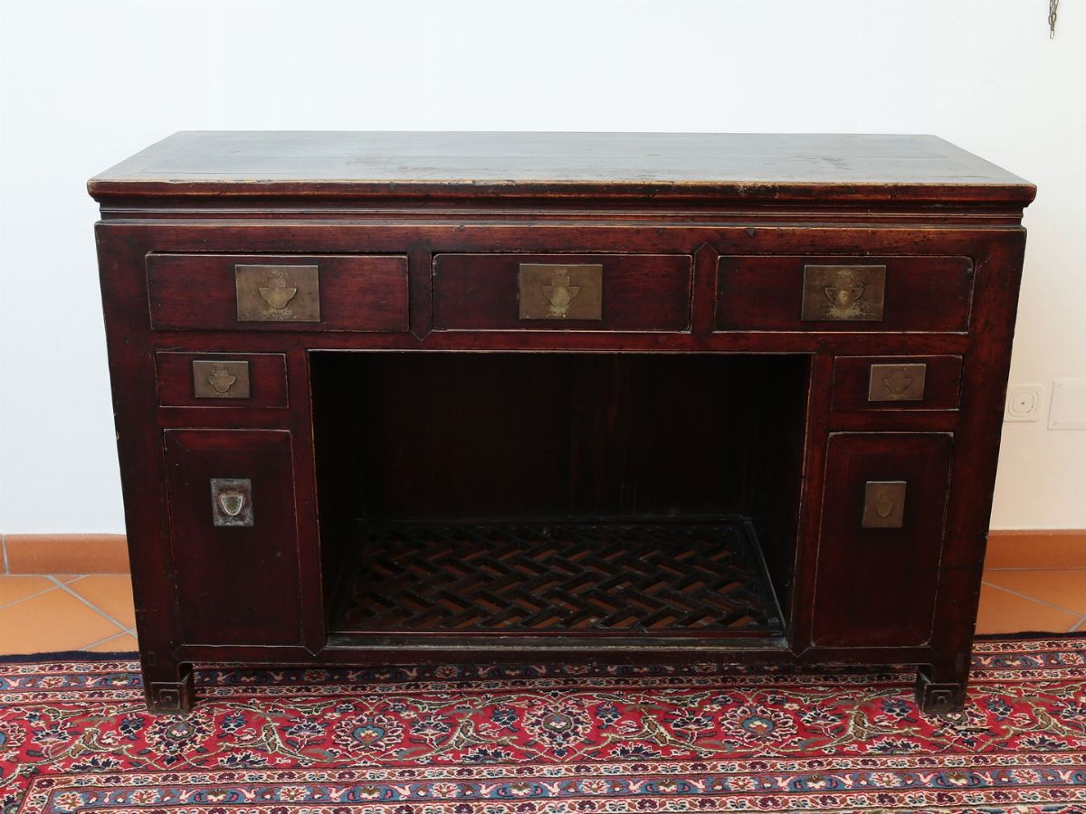 Credenza Orientale in Legno Tenero