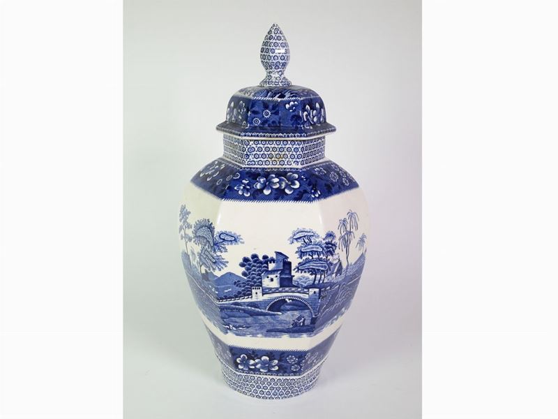 Vaso in Terraglia, Copeland Spode's Tower