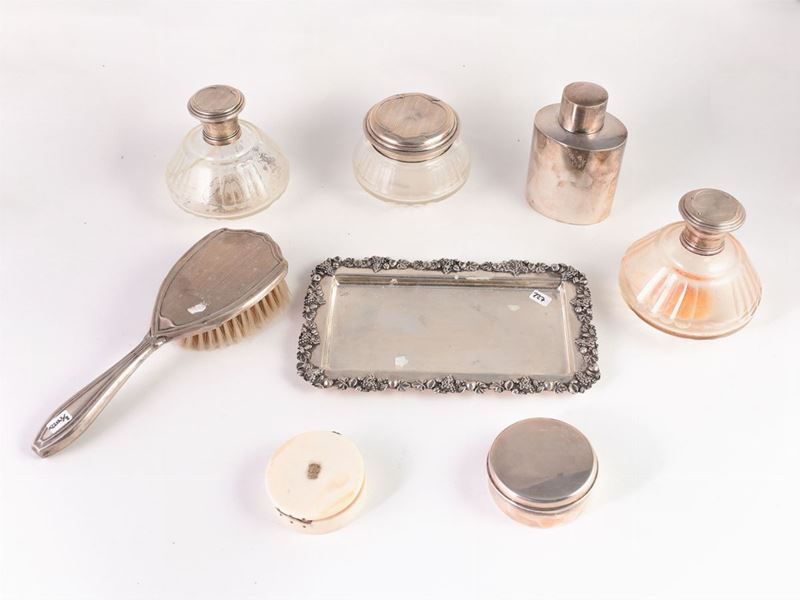 Lotto di Curiosità da Toilette in Argento