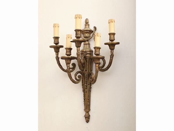 A couple of bronze appliques