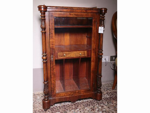 A walnut bar  - Auction Furniture and Oldmaster painting / Modern and Contemporary Art - I - Maison Bibelot - Casa d'Aste Firenze - Milano