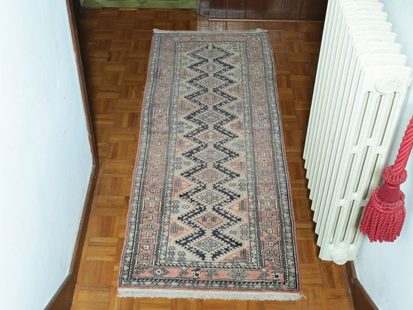 A gucian persian carpet