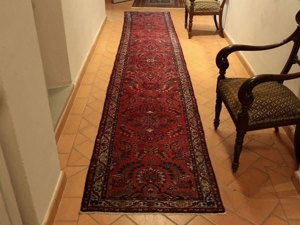 A saruk persian long carpet  - Auction Furniture and Oldmaster painting / Modern and Contemporary Art - I - Maison Bibelot - Casa d'Aste Firenze - Milano
