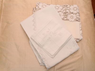 Due Tovaglie in Lino Bianco