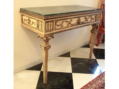 Coppia di Console in Legno Laccato e in Parte Dorato a Mecca