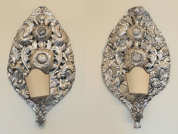 A couple of tolle appliques  (19th century)  - Auction Lazzi's House - first part Furniture, paintings, Murano glass, curiosities - Maison Bibelot - Casa d'Aste Firenze - Milano