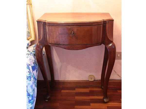 Comodino in noce
