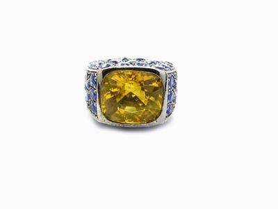 Anello in Oro Giallo e Brunito con Zaffiri e Quarzo Citrino