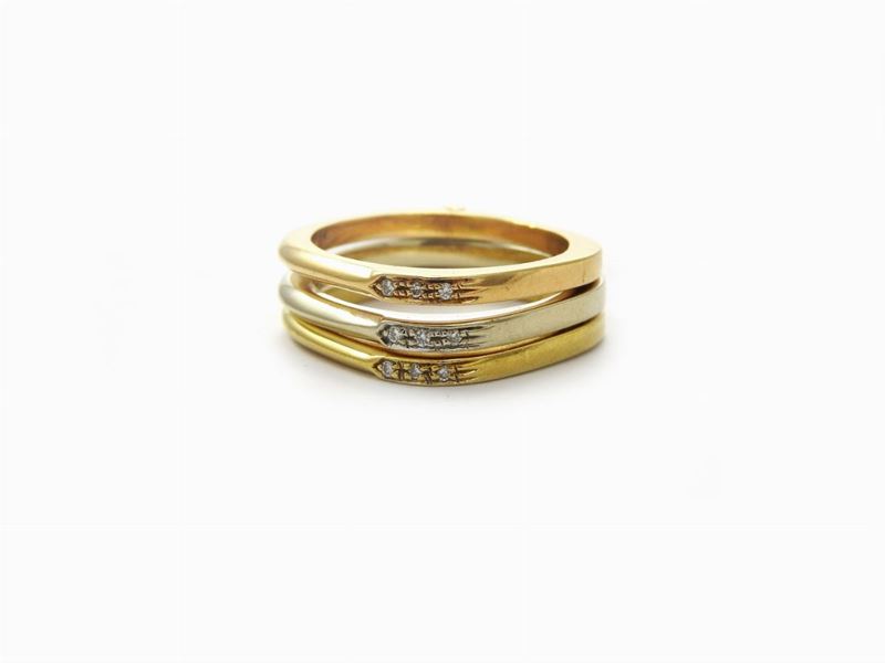 Anello a Tre Ori con Piccoli Diamanti