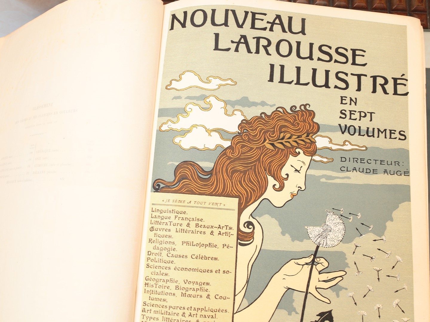 Nouveau Larousse Illustré