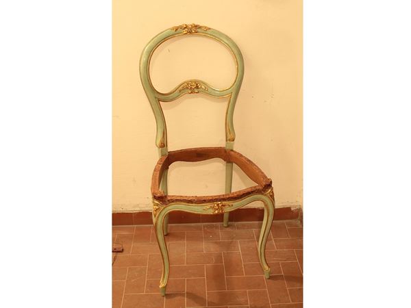 Finimento da salotto in legno laccato e dorato