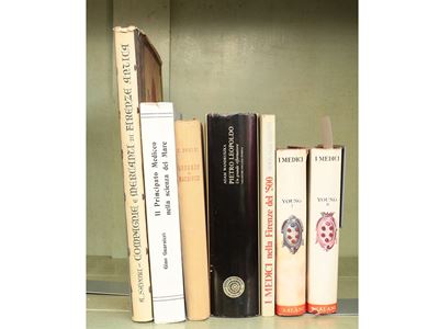 Lotto di Libri di Argomento Storico Toscano