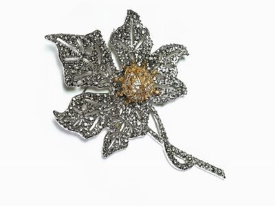 Spilla in Metallo Argentato e Dorato con Strass, Valentino