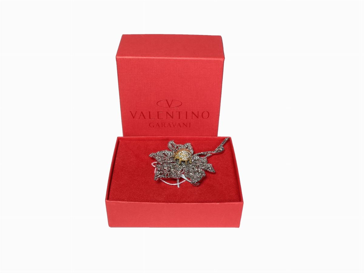 Spilla in Metallo Argentato e Dorato con Strass, Valentino