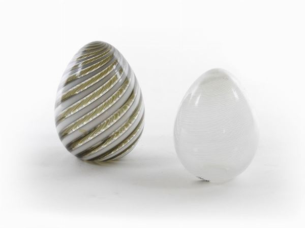 Due uova in vetro soffiato di Murano, Venini
