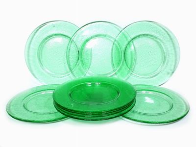Serie di Nove Sottopiatti in Vetro Verde