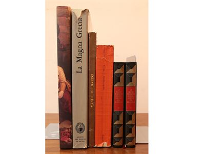 Lotto di Libri D'arte di Argomento Archeologico