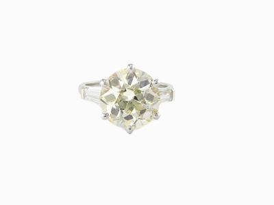 Anello in Oro Bianco con Diamanti