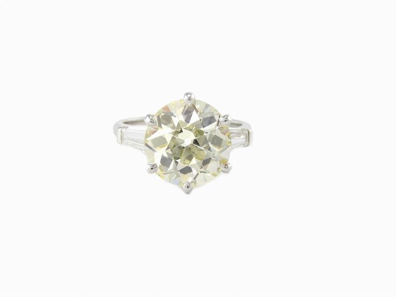 Anello in Oro Bianco con Diamanti