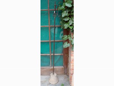 Fusto per Lampada in Ferro Battuto