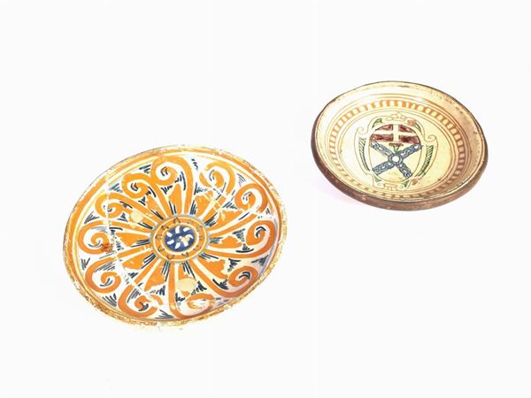 Two small glazed terracotta plates  (16th century)  - Auction Furniture and Paintings from Palazzo al Bosco and from other private property - Maison Bibelot - Casa d'Aste Firenze - Milano