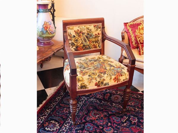 A walnut armchair  (end of 19th century)  - Auction Furniture and Paintings from Palazzo al Bosco and from other private property - Maison Bibelot - Casa d'Aste Firenze - Milano