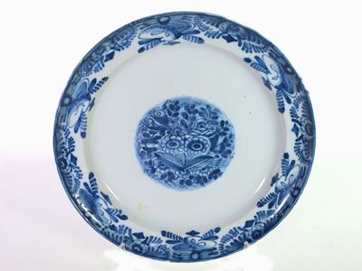 Piatto da Parata in Maiolica Smaltata
