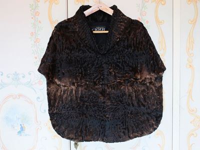 Mantellina Poncho in Swakara Marrone e Nero, Pellicceria Cioni