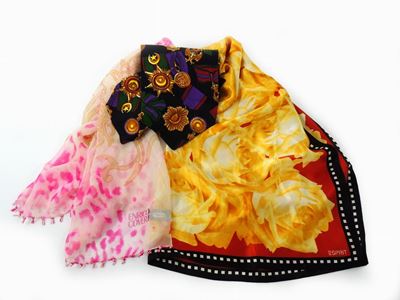 Lotto di Foulard e Sciarpe in Seta e Viscosa