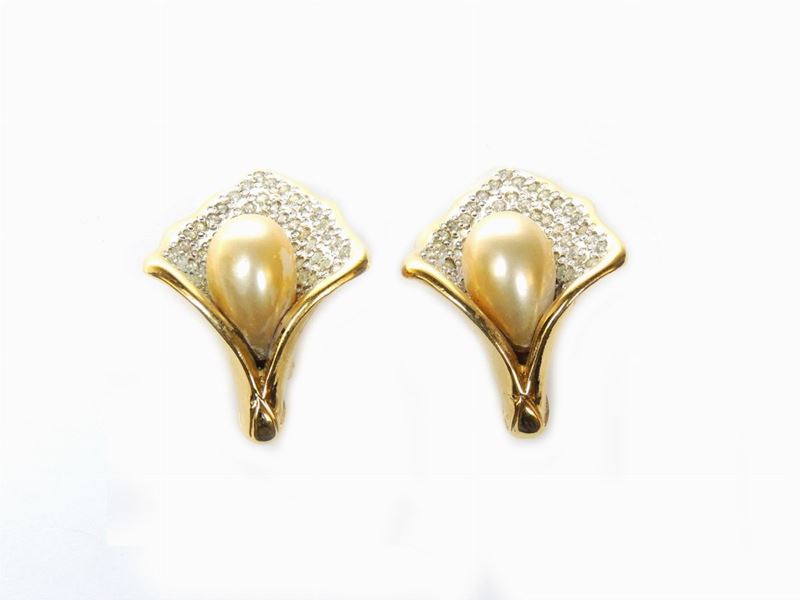 Paio di Orecchini in Metallo Dorato, Strass e Vetro, Yves Saint Laurent