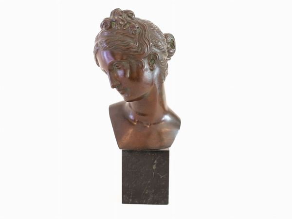Busto classico in bronzo