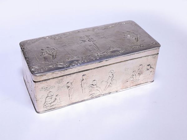 A silver box  (London, 1899)  - Auction Furniture and Old Master Paintings - Maison Bibelot - Casa d'Aste Firenze - Milano