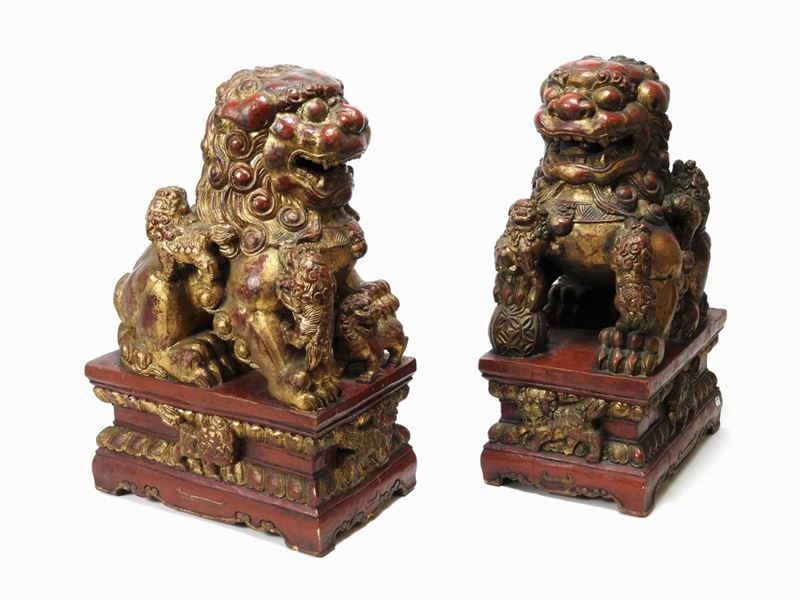 Coppia di Statue Lignee