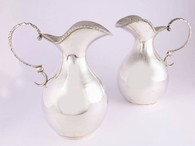 Coppia di Caraffe in Argento
