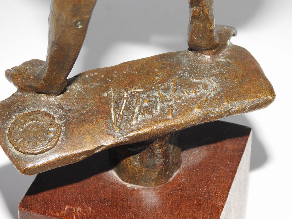 Jorio Vivarelli - Figura