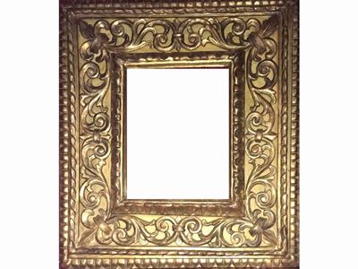 Cornice in Legno Inatgliato e Dorato