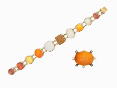 Demi Parure Bracciale e Spilla in Oro Giallo Rispettivamente 375 e 750/1000