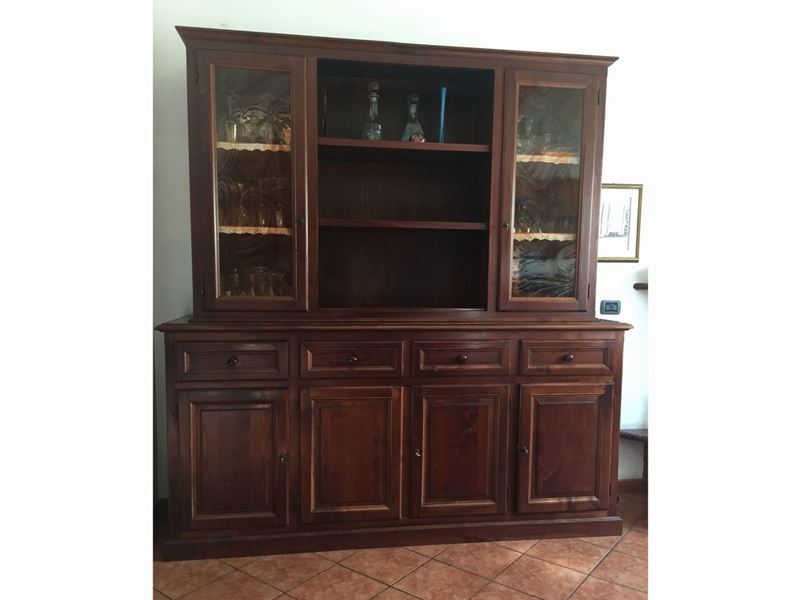 Vetrina a Due Corpi in Noce