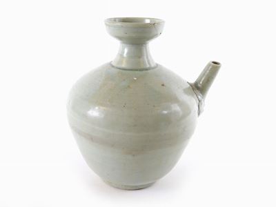 Versatoio in Porcellana di Celadon