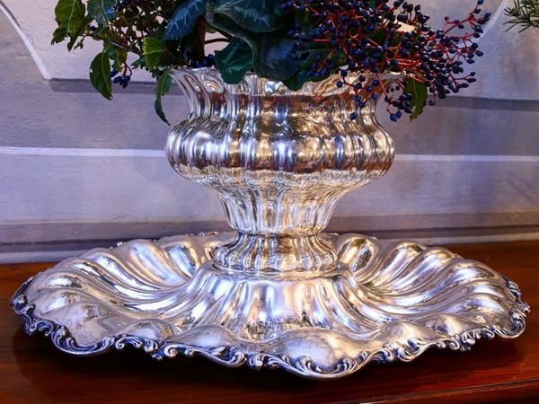 A large silver centerpiece  (Milan, Therties)  - Auction Furniture and Paintings from Palazzo al Bosco and from other private property - Maison Bibelot - Casa d'Aste Firenze - Milano