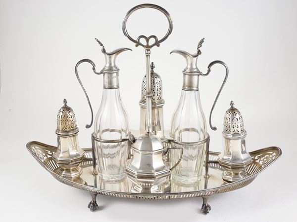 A silver cruet  (London, 1904)  - Auction Furniture and Paintings from Palazzo al Bosco and from other private property - Maison Bibelot - Casa d'Aste Firenze - Milano