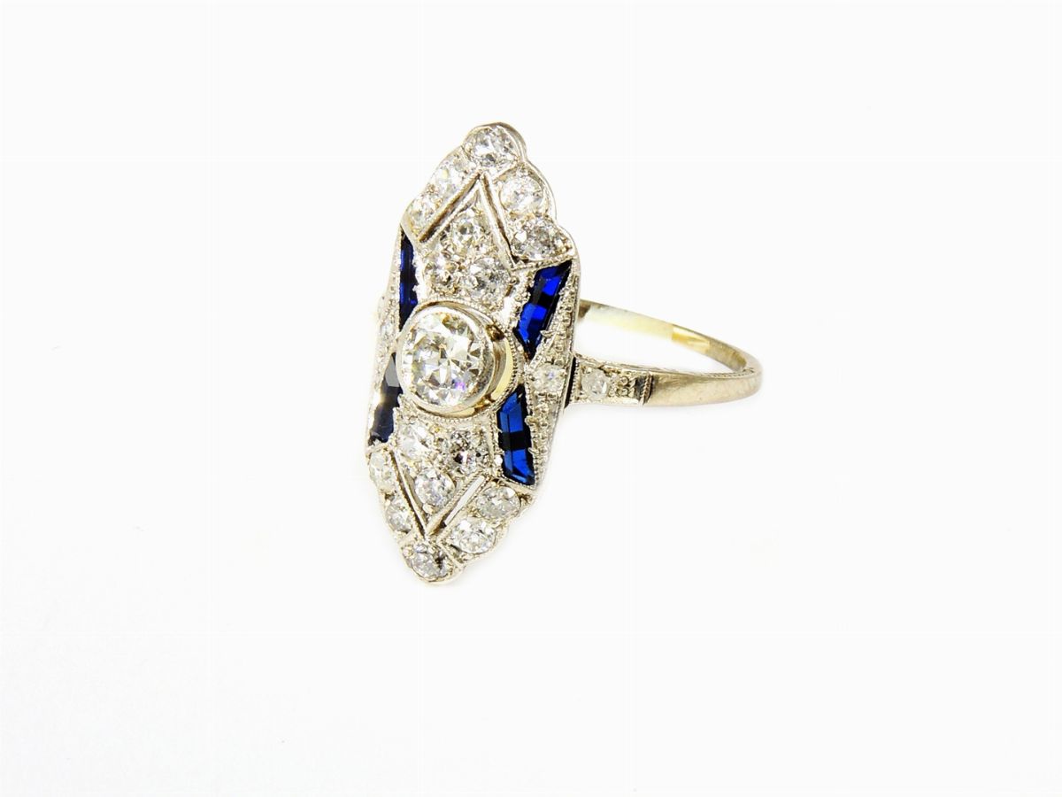 Anello in Oro Bianco, Diamanti e Zaffiri