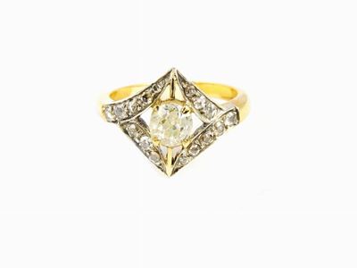 Anello in Oro Giallo e Argento con Diamanti