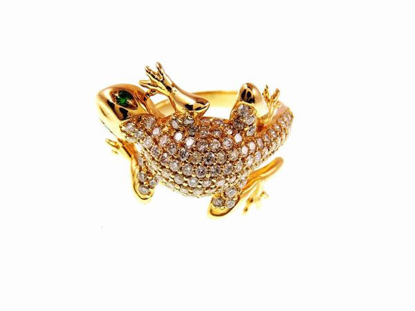 14KT yellow gold animalier-shaped ring with diamonds and tsavorite garnets