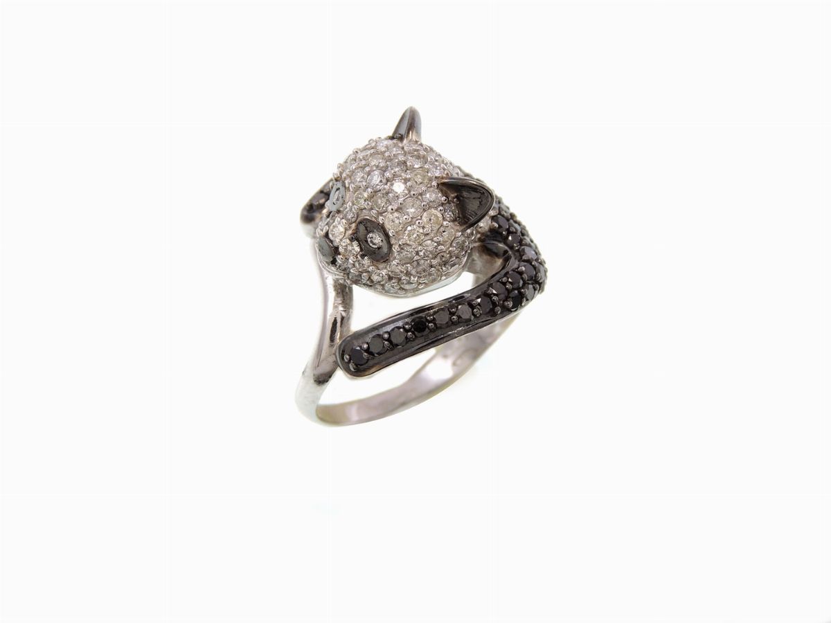 Anello Animalier in Oro Bianco 585/1000 con Diamanti Incolori e Neri