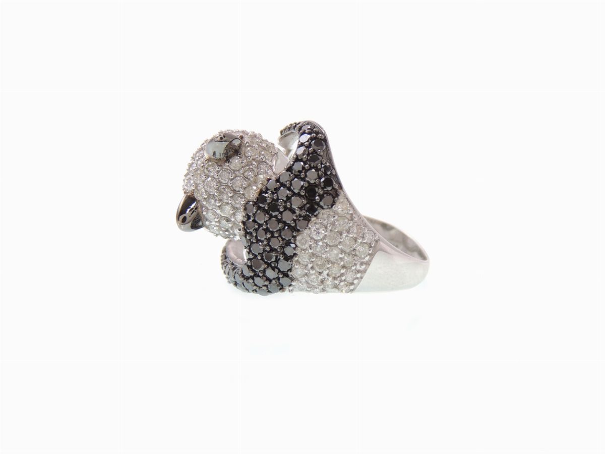 Anello Animalier in Oro Bianco 585/1000 con Diamanti Incolori e Neri
