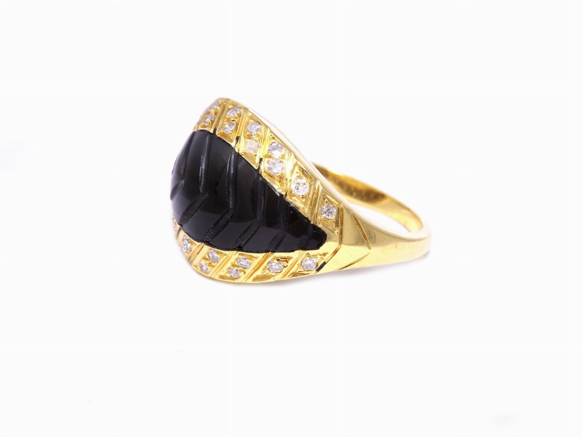 Anello in Oro Giallo, Diamanti e Onice