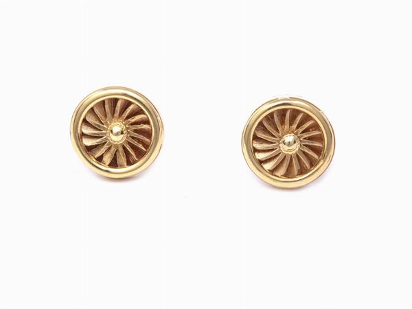 9KT yellow gold cuff links