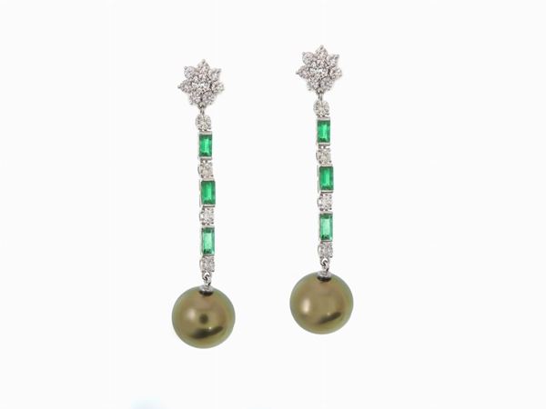 White gold ear pendants with diamonds, emeralds and South Sea pearls